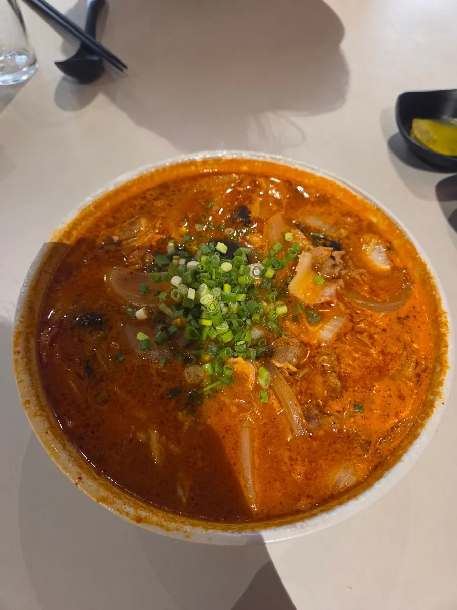 비벼낸 고추 간짜장 한 그릇