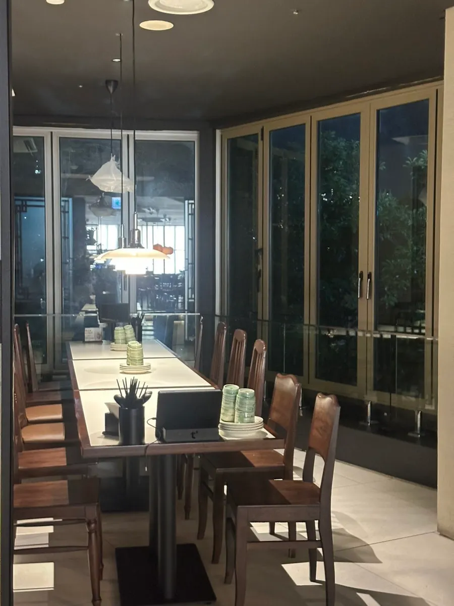 海洋城中餐厅深厨房中餐门面全景