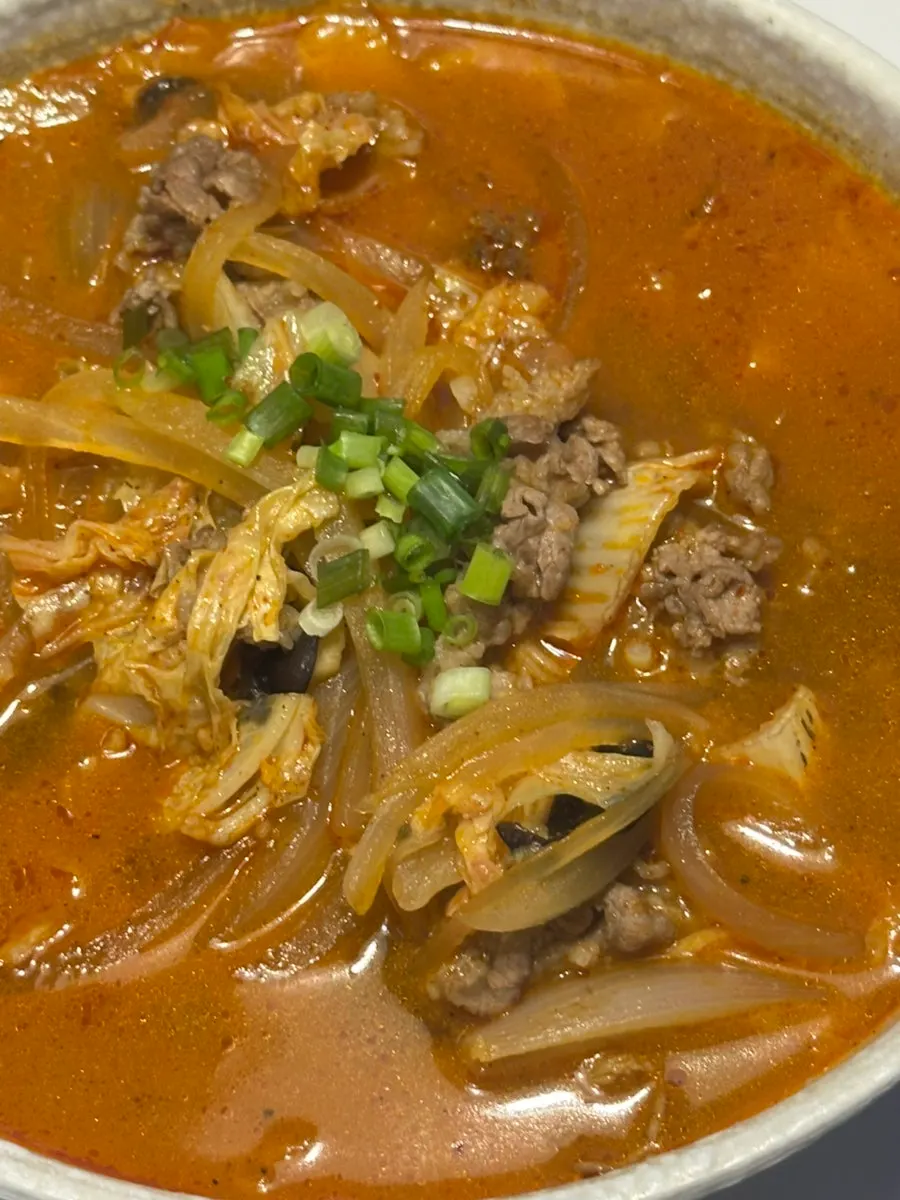 一碗牛肋条牛肉炒码面