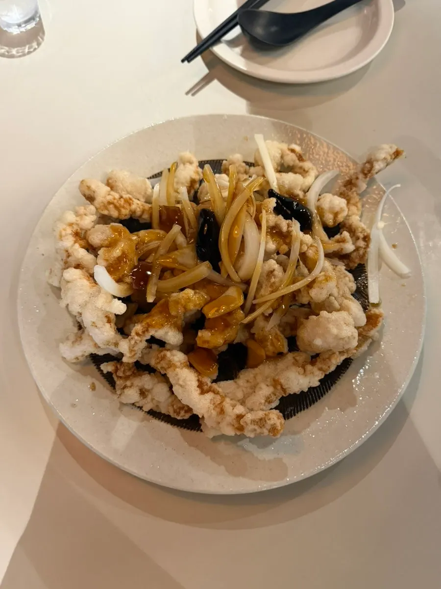 Small black vinegar tenderloin tangsuyuk served pre-sauced