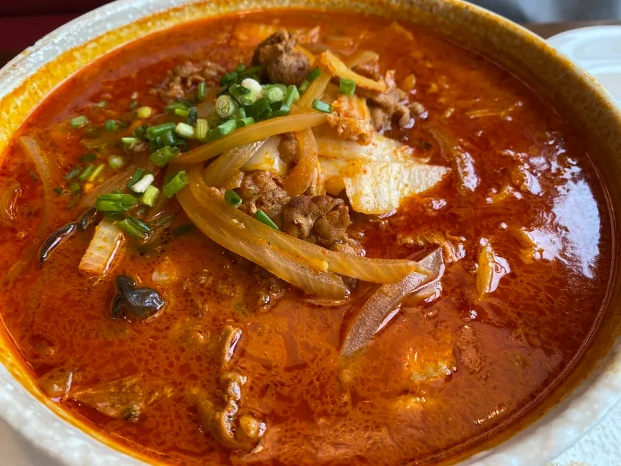 A bowl of beef brisket jjamppong