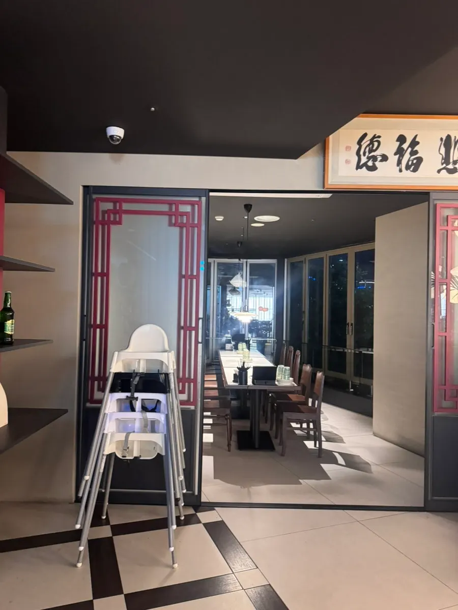 Full view of the stylish Chinese restaurant hall