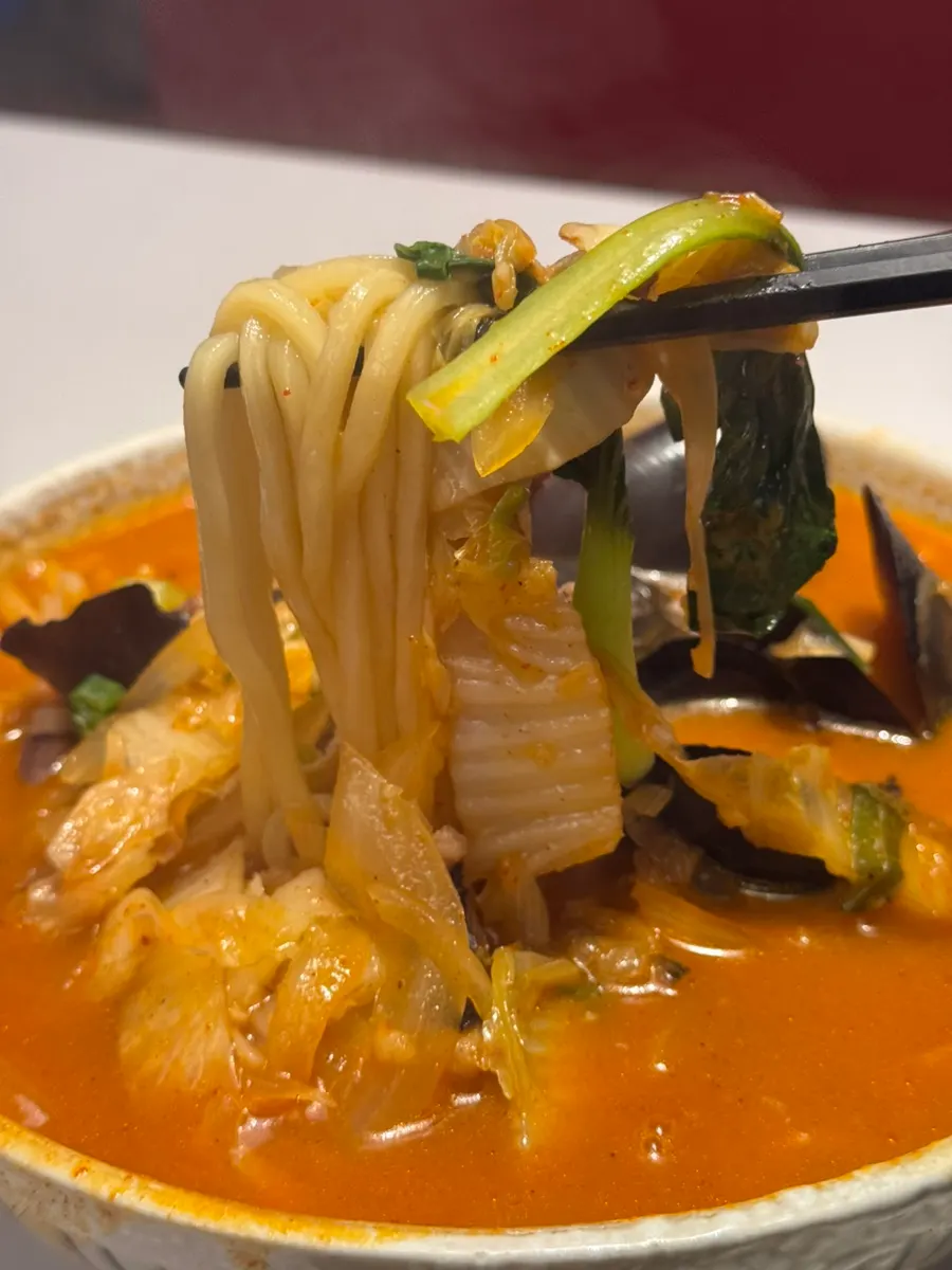 Close-up of the clean-broth seafood jjamppong