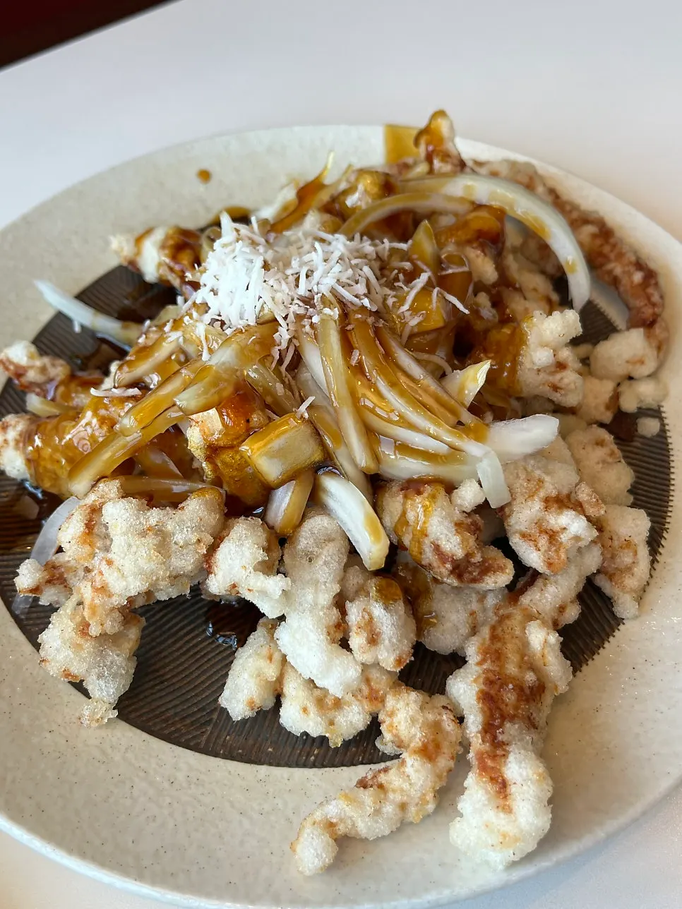 A plate of small-size black vinegar pork tangsuyuk