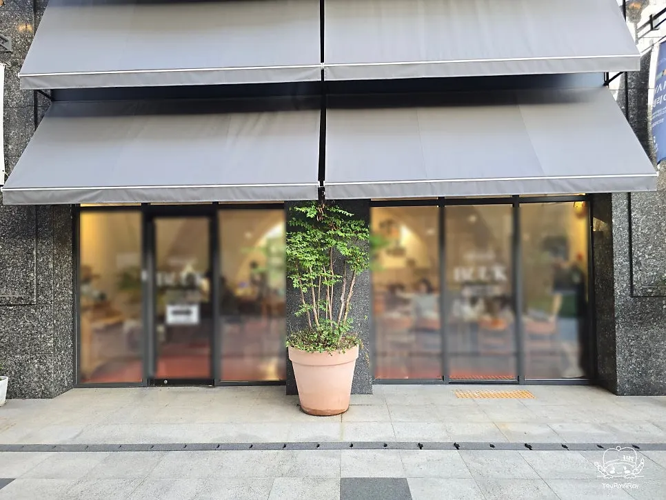 Interior of Bueokgan Restaurant Yangsan with European mood