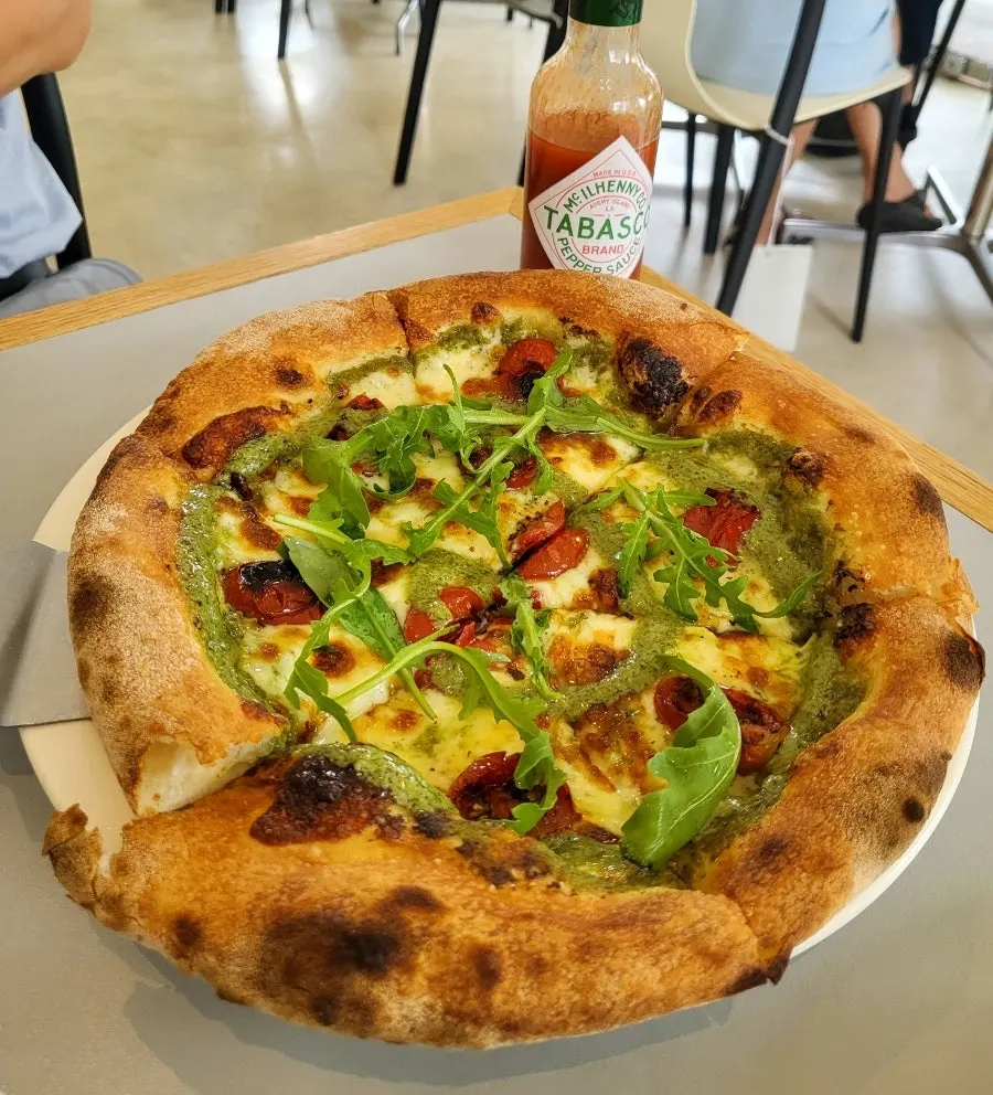 Full view of the basil margherita pizza