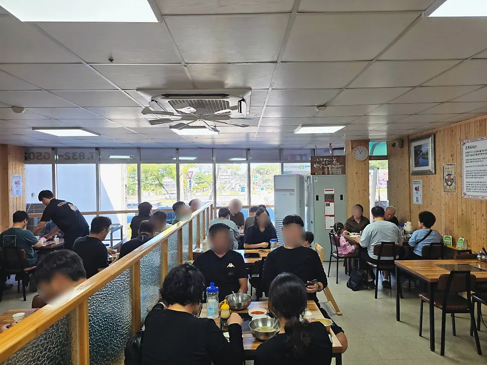Busy interior of the Buyeo branch