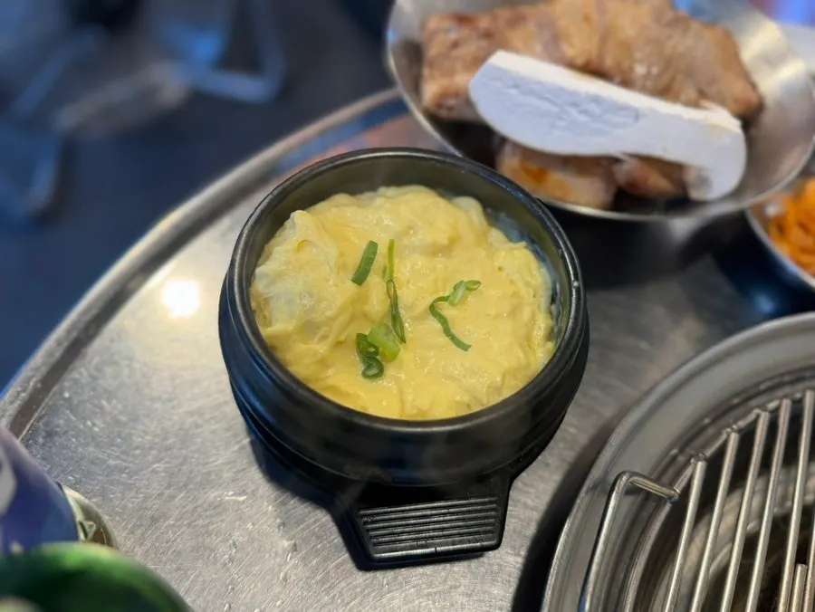 기본으로 나온 따끈한 계란찜