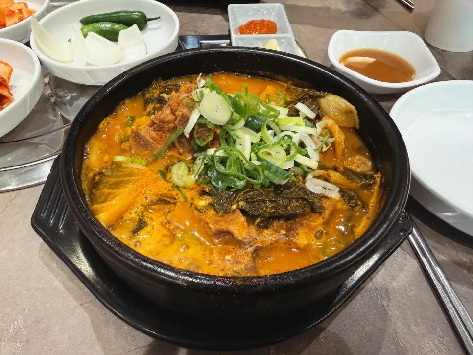 A pot of gamjatang ordered mild
