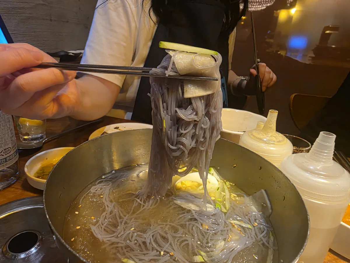 A bowl of mul-naengmyeon to finish the meal