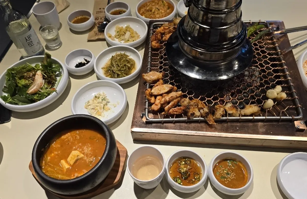 Daechang dipped in soy sauce