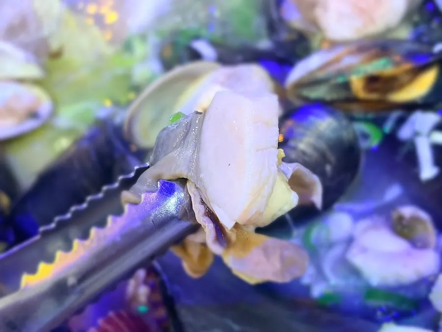 Chewy abalone and clam meat