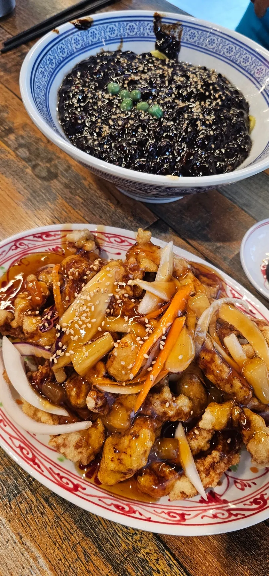 춘장향 진한 신오구반점 짜장면 한 그릇