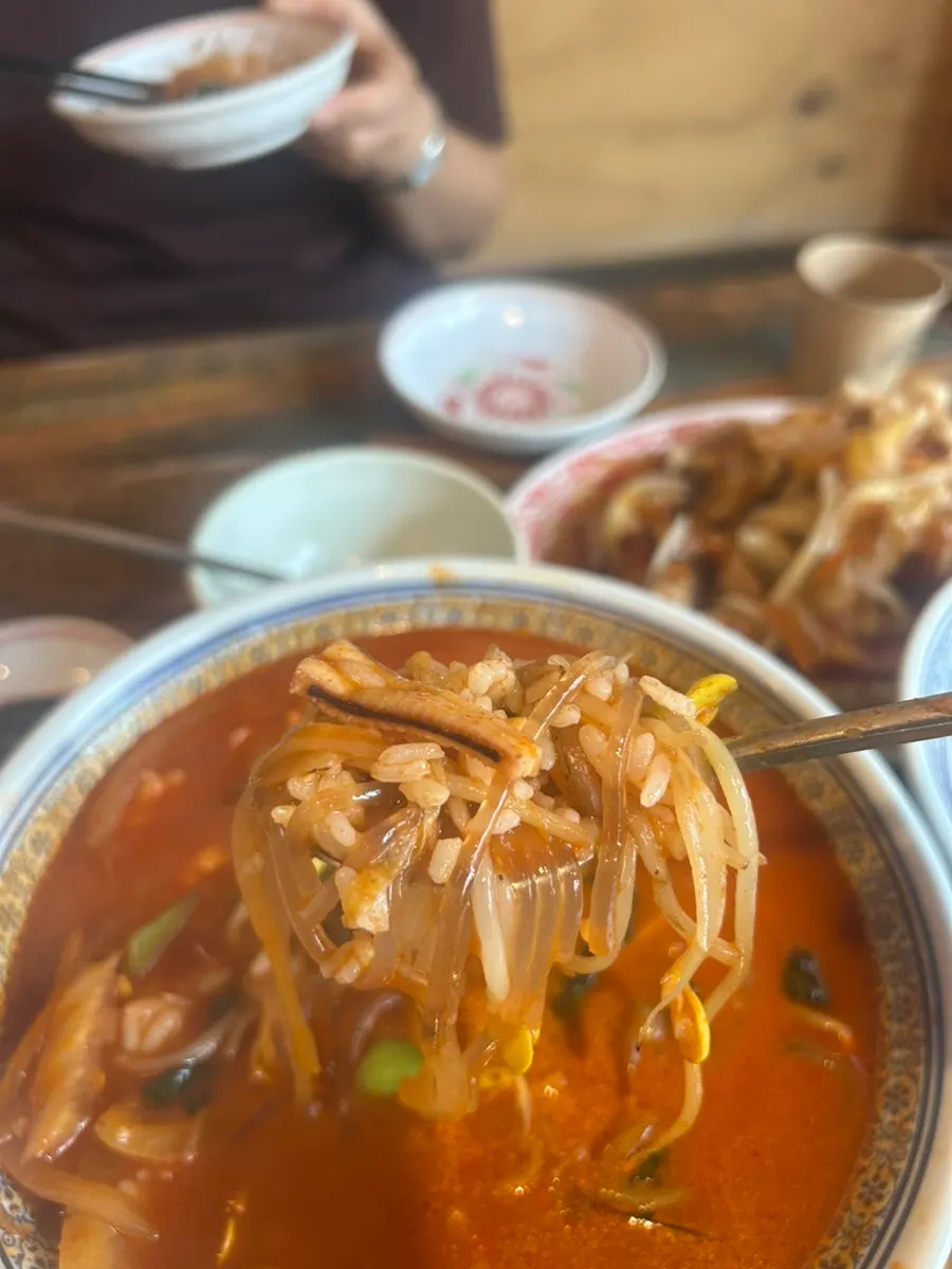 밥을 말아 먹는 짬뽕밥
