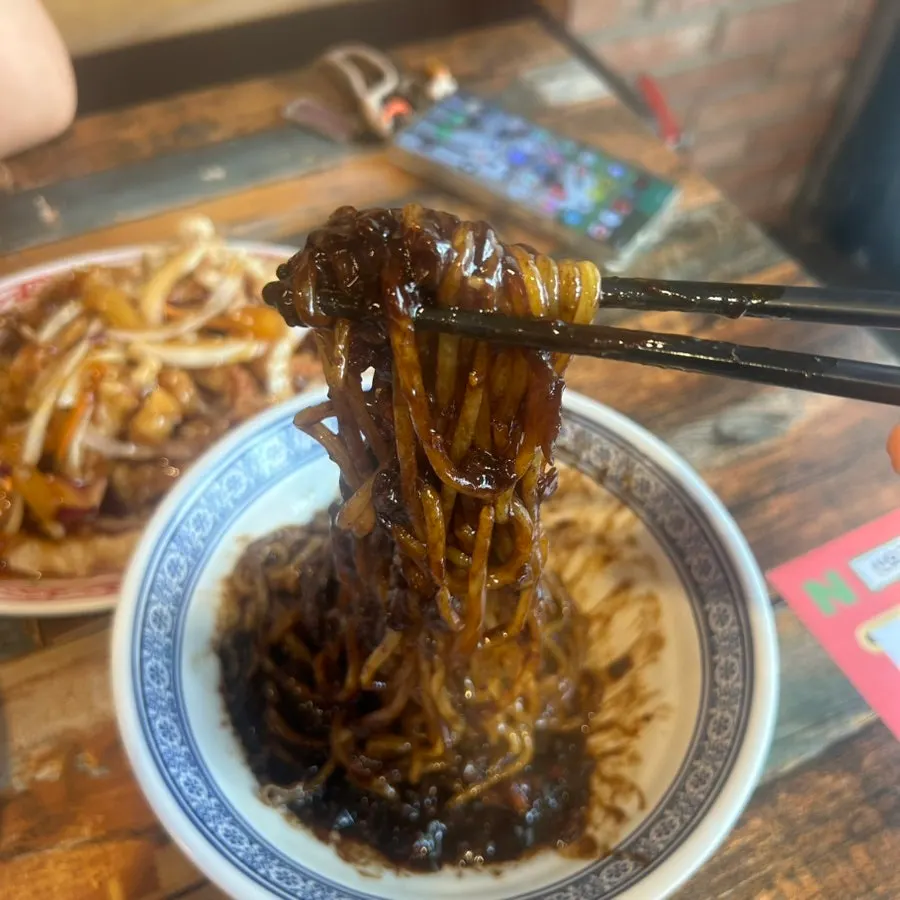 짜장면 면발 클로즈업