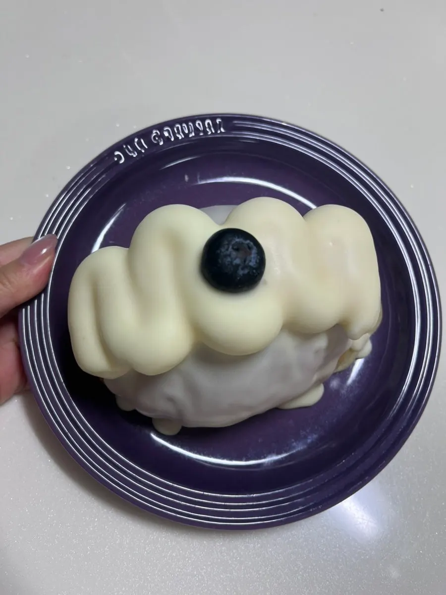 Exterior of the Wakppu fresh blueberry yogurt salt bread