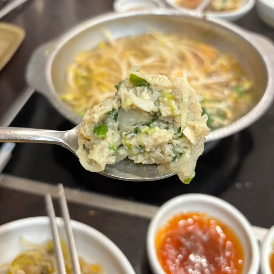 Meat and kimchi rolled dumplings