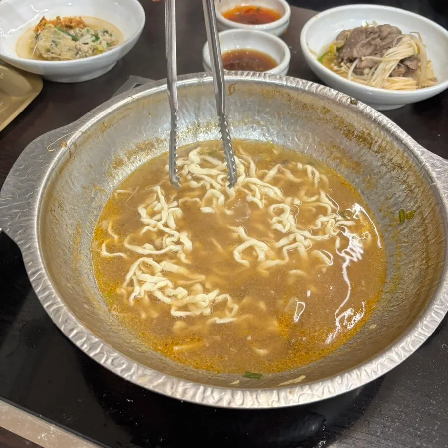 Kalguksu after shabu-shabu