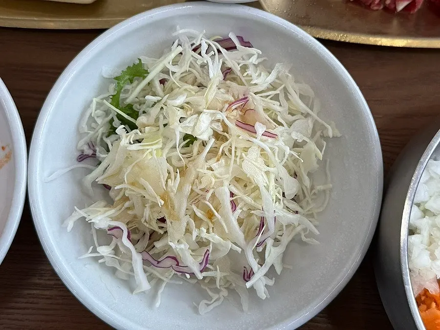 Onjeongban shabu kalguksu set for two