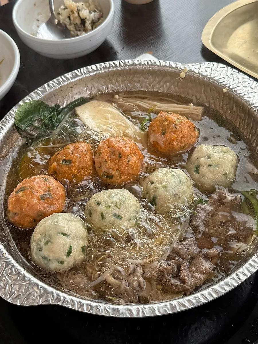 Guringmandu dumplings for shabu-shabu