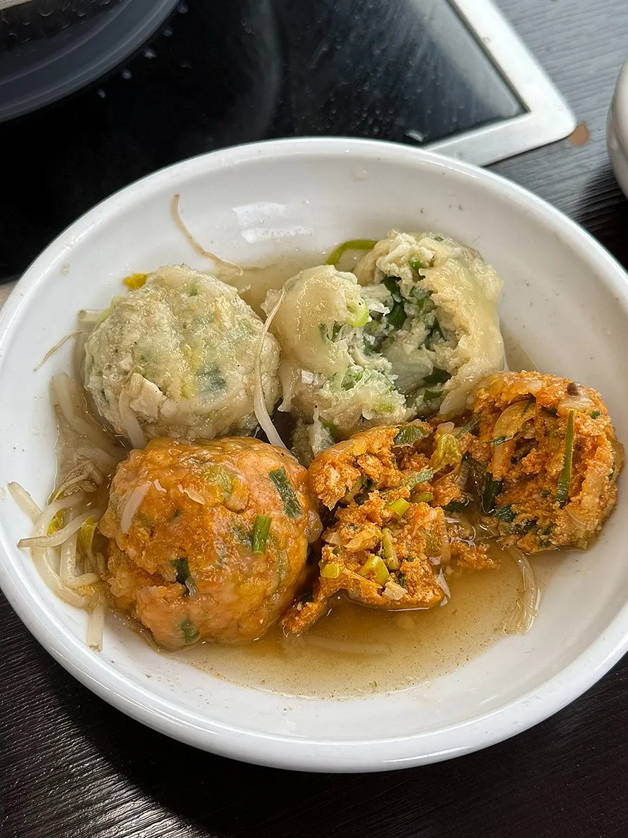 Bite-sized guringmandu dumplings