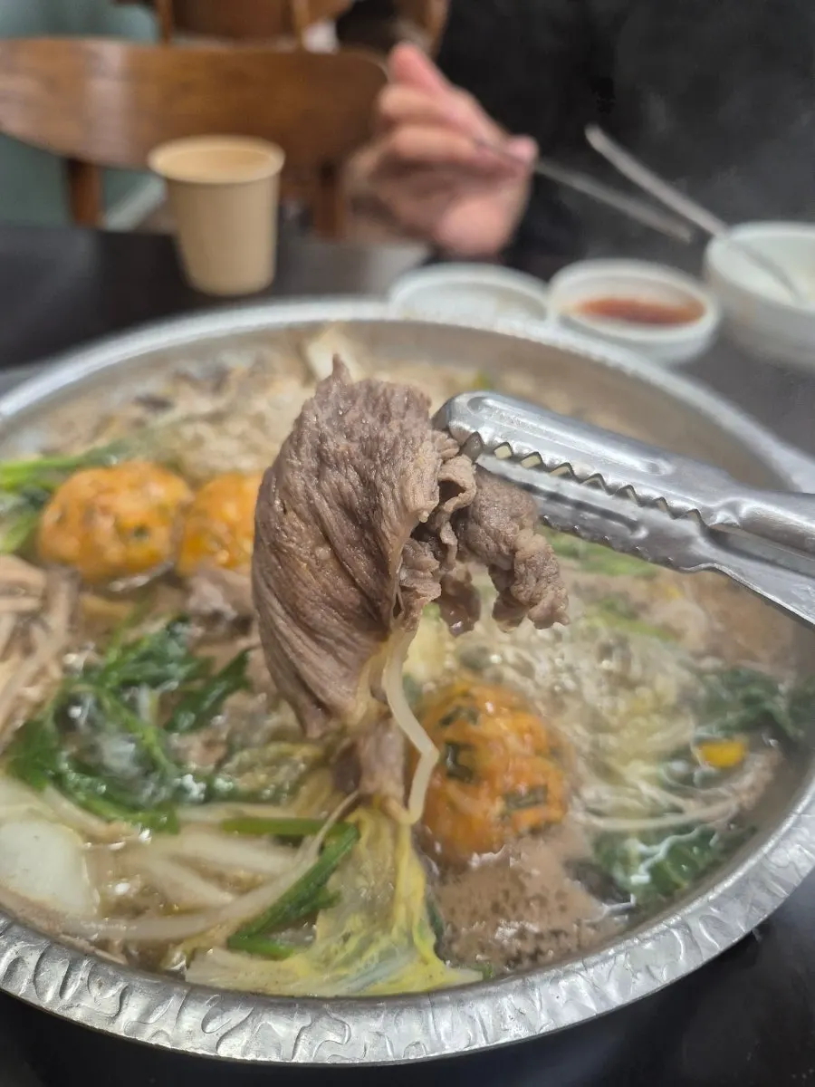샤브샤브 육수와 재료