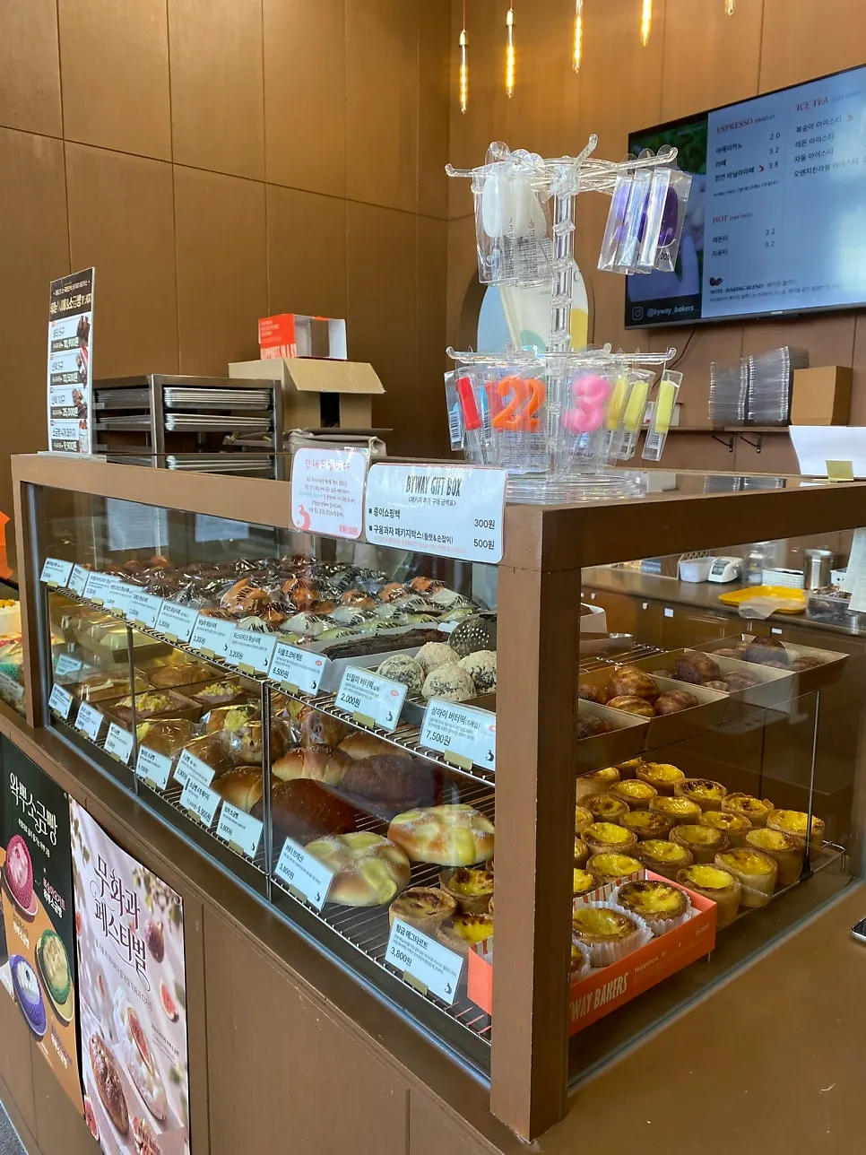 Showcase with financiers and tarts