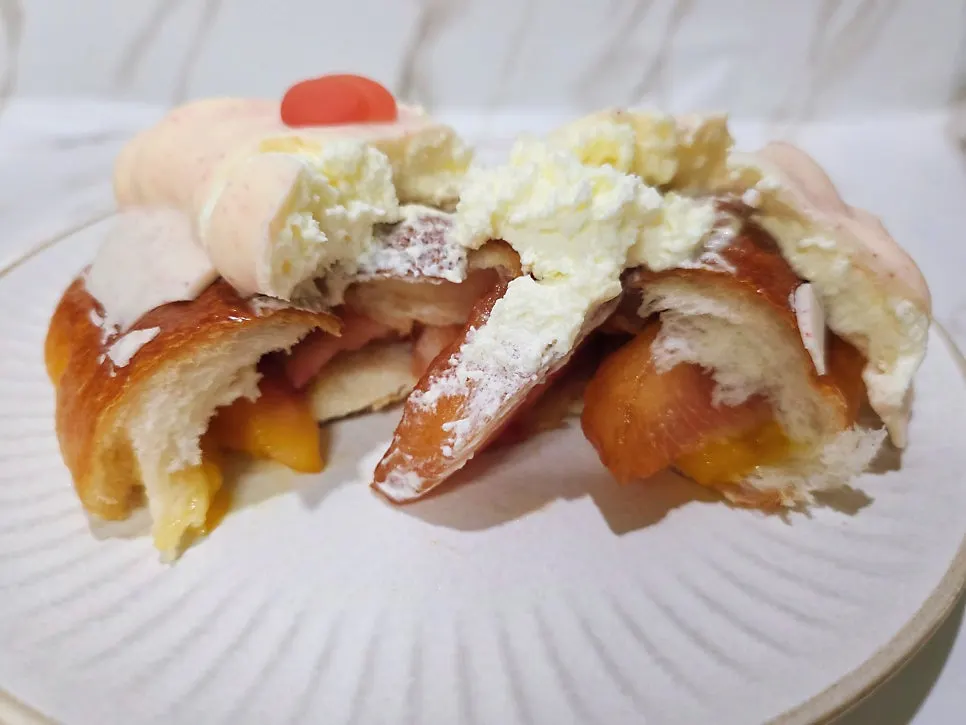 Fresh peach yogurt Wappu salt bread, split open