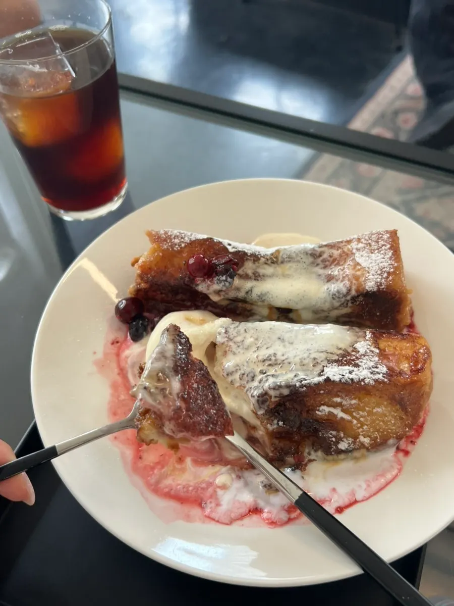 Tart berry toast dessert