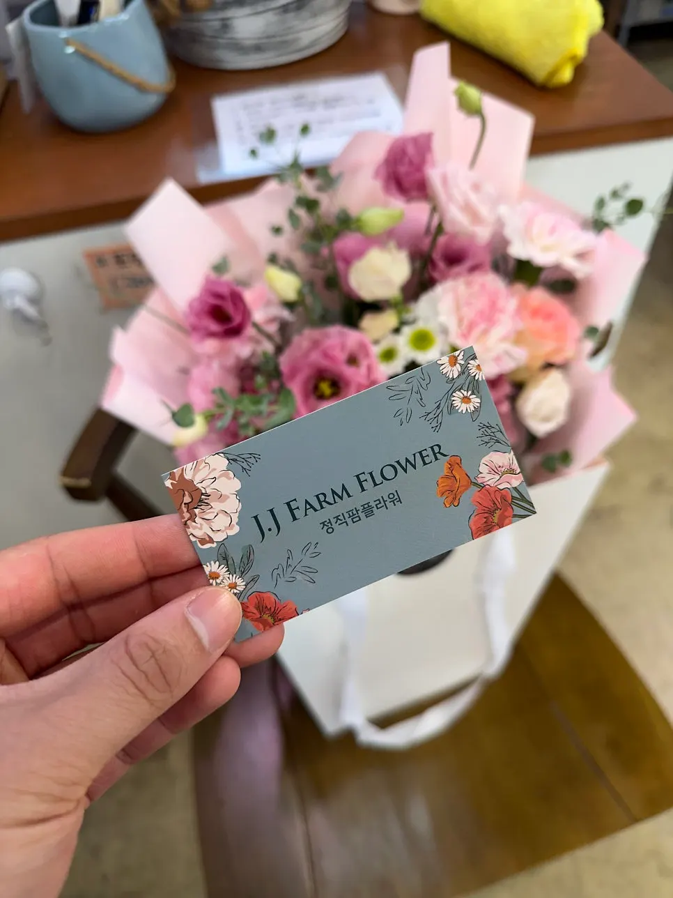 Full view of the 50,000 won M-size bouquet