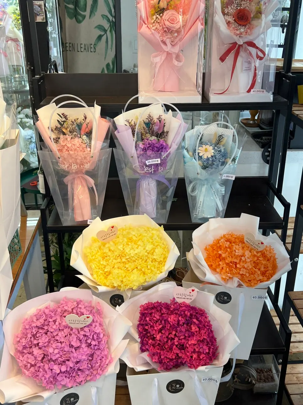 Interior of Jeongjik Farm Flower with flowers on display