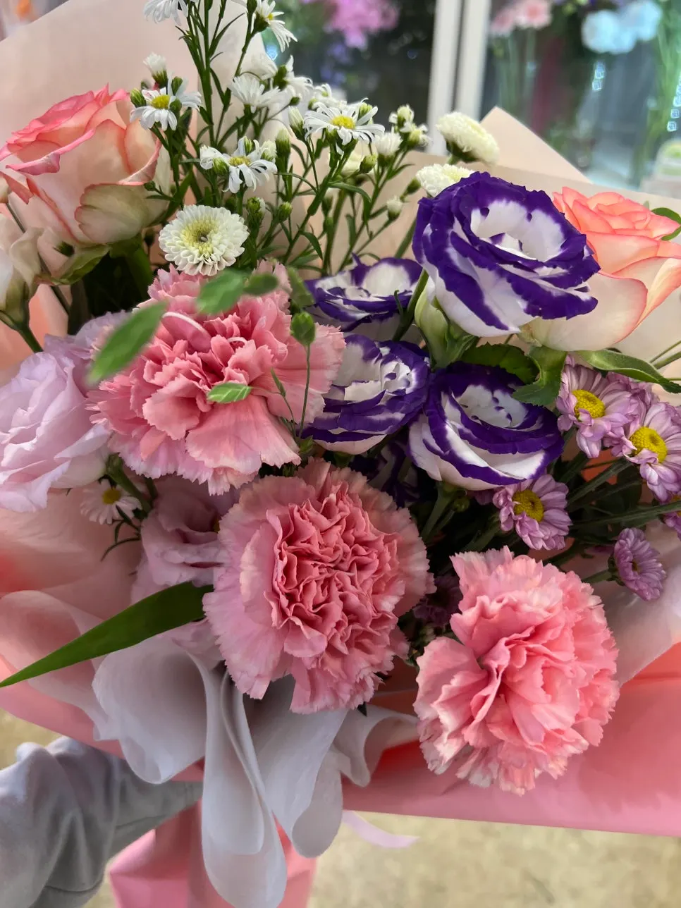 Bouquet picked up after payment