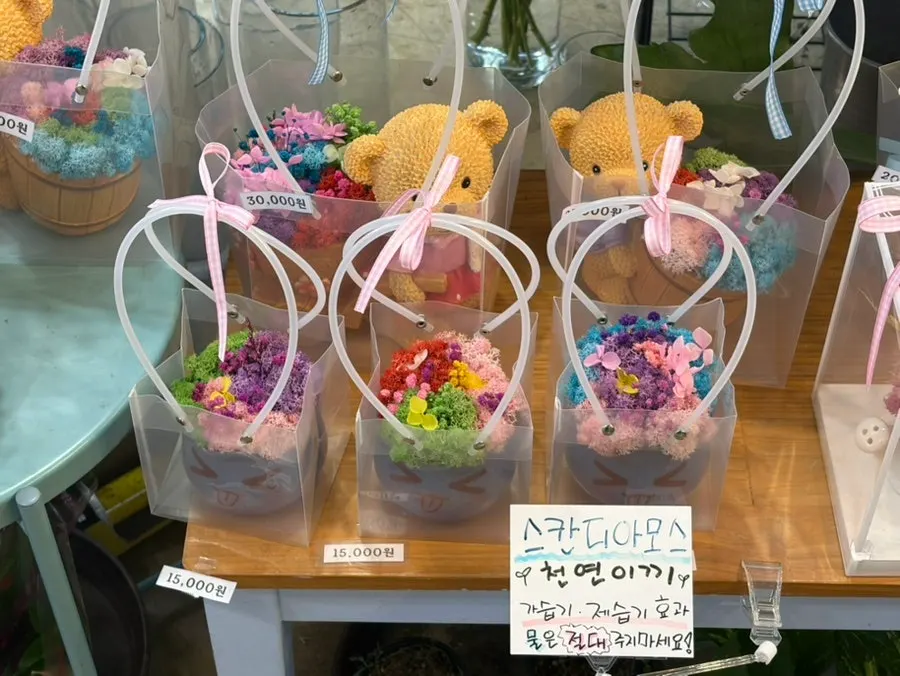 Bouquets arranged by color