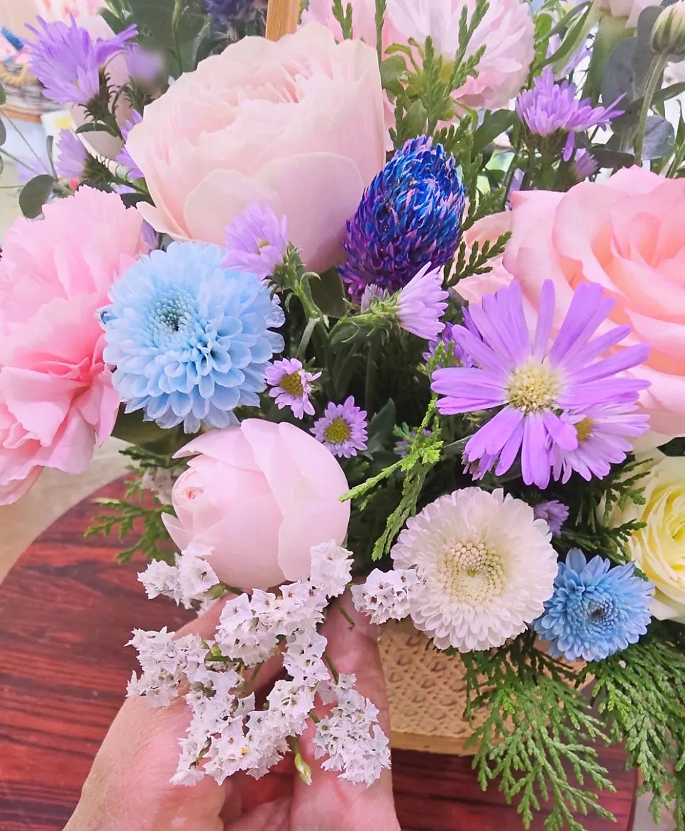 Flower basket filled out with filler flowers