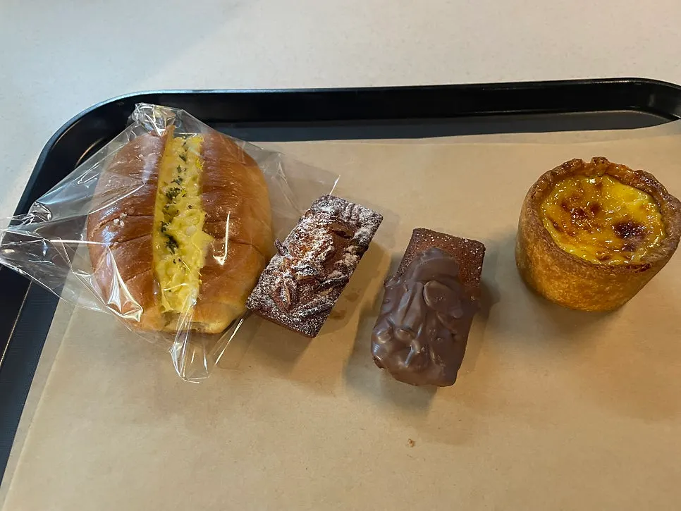 Display case with the popular butter rice cake