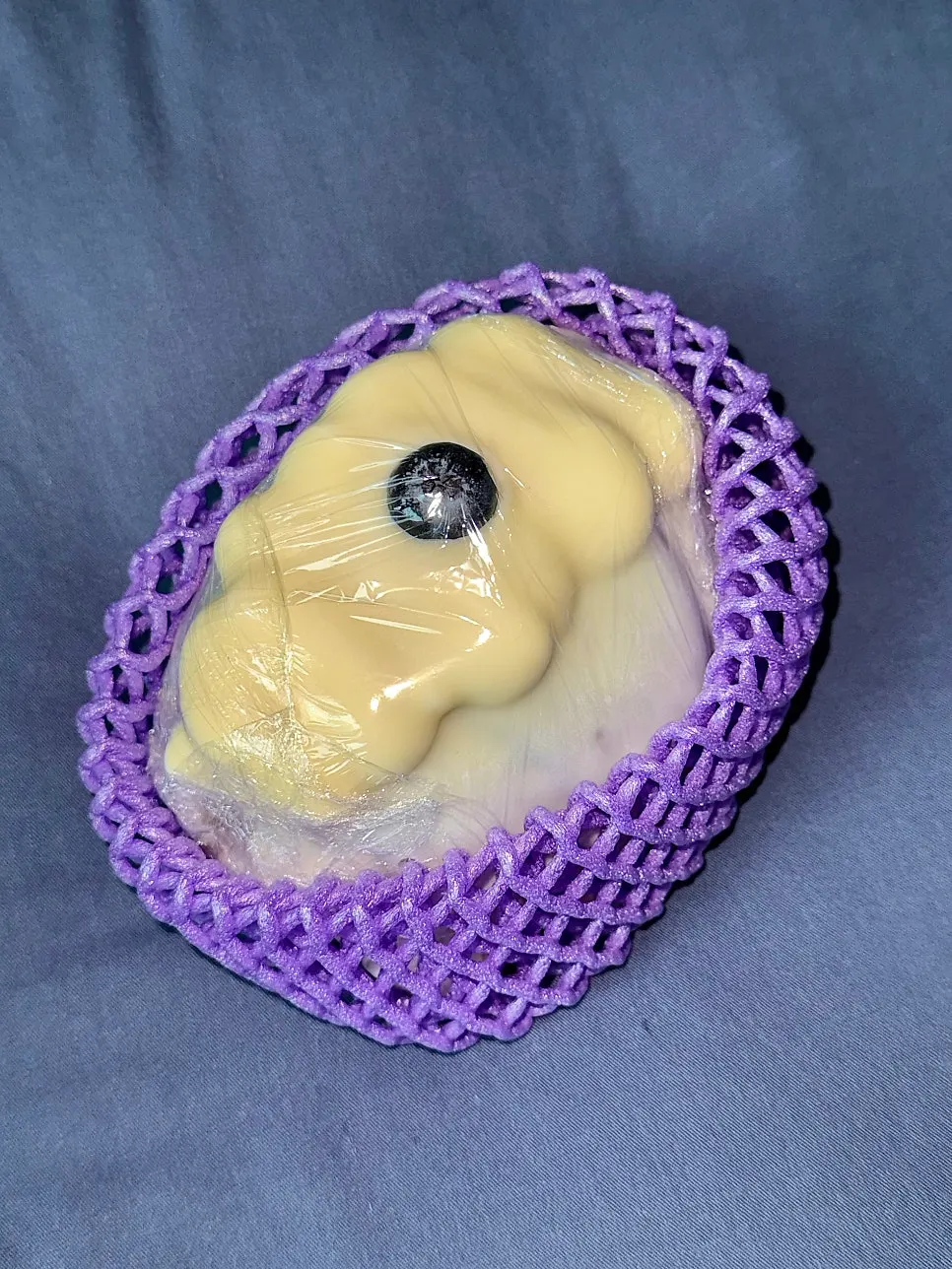 White chocolate-coated blueberry wakku salt bread