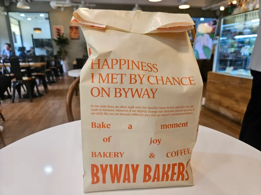 Thick bread bag ready for takeout