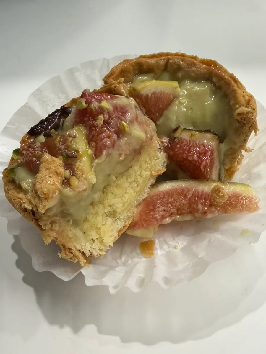 Both sandwiches and the tart placed together