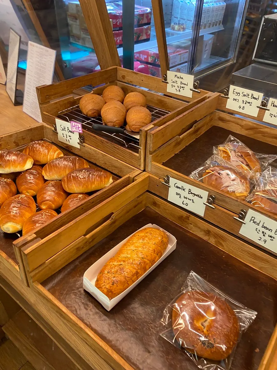 Corner with financiers and baked snacks