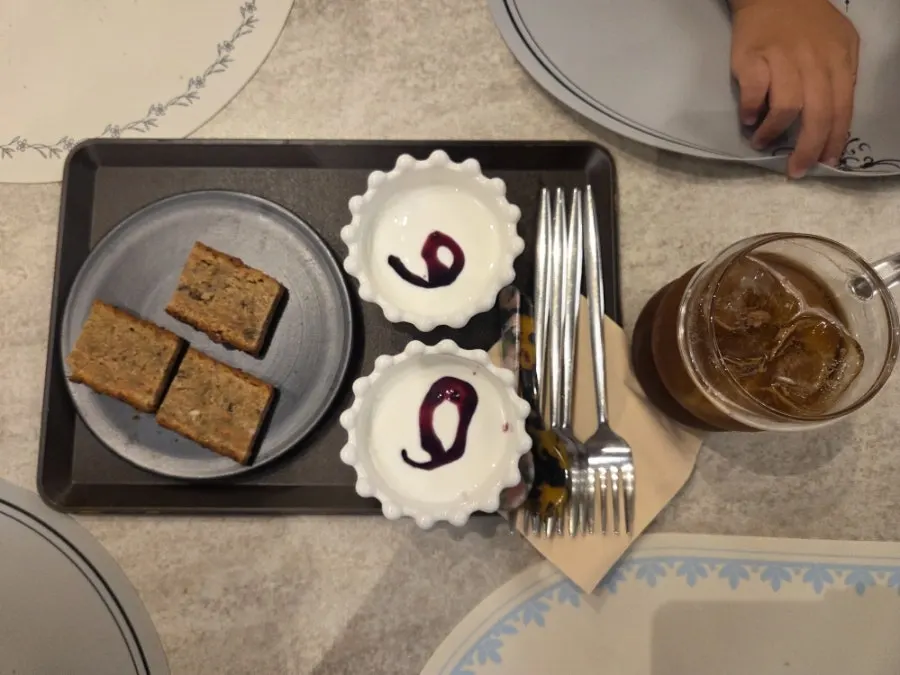 Cutlet sauce and spicy sauce served on the side