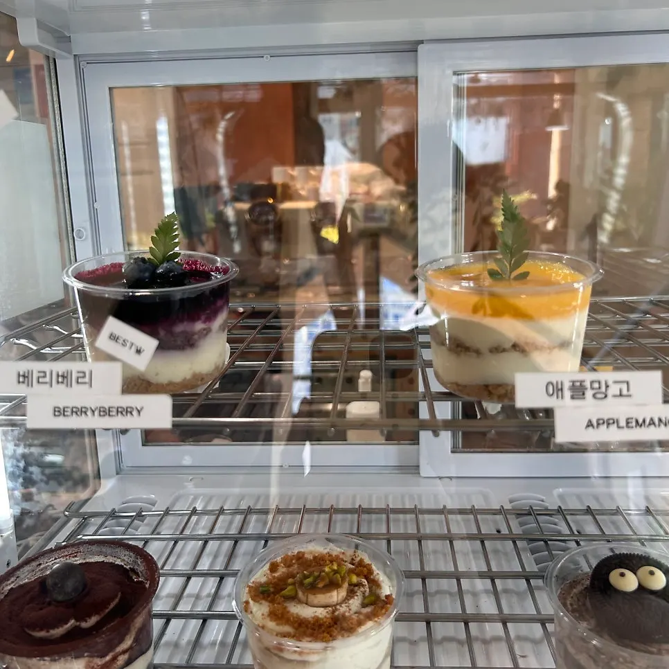 Cheesecake and tiramisu variety information