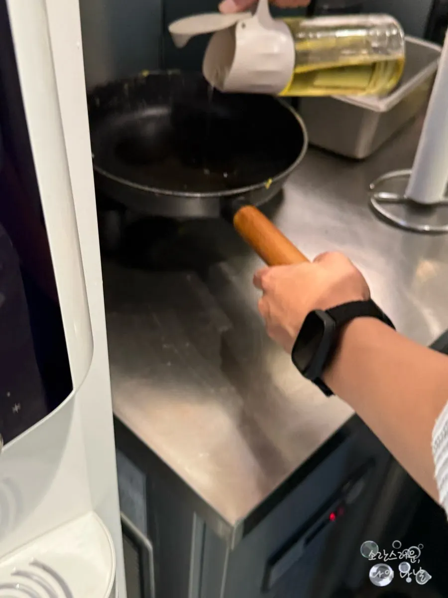 Frying an egg at the service bar