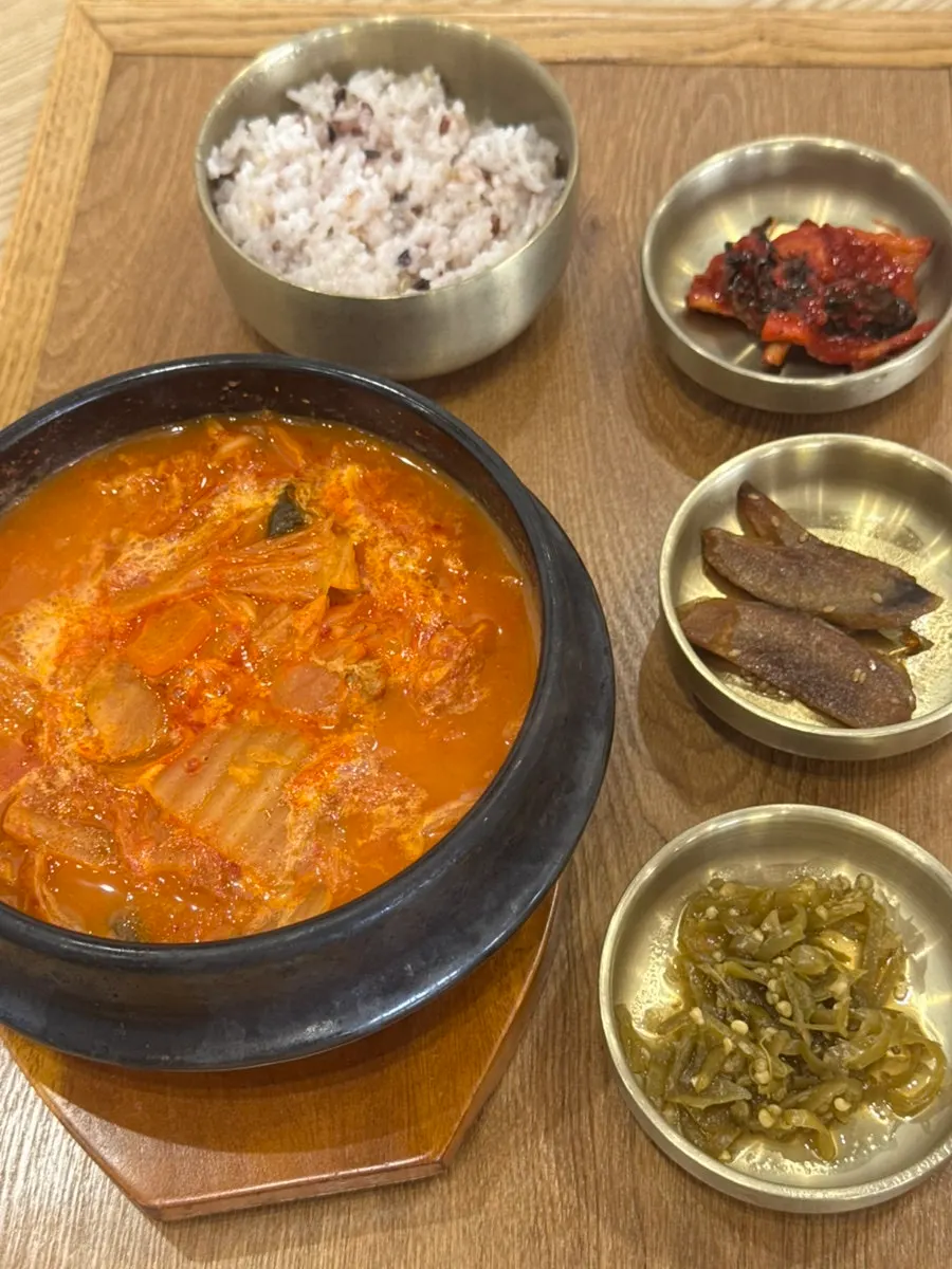 카페동이 대명점 김치찌개