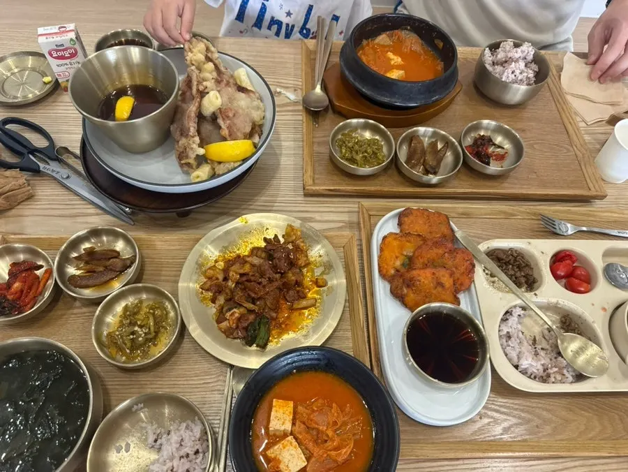 카페동이 대명점 김치전