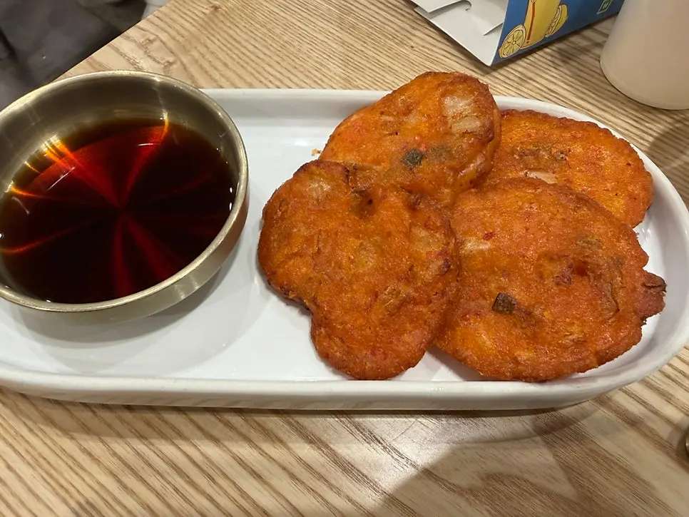 사이드로 추가한 김치전