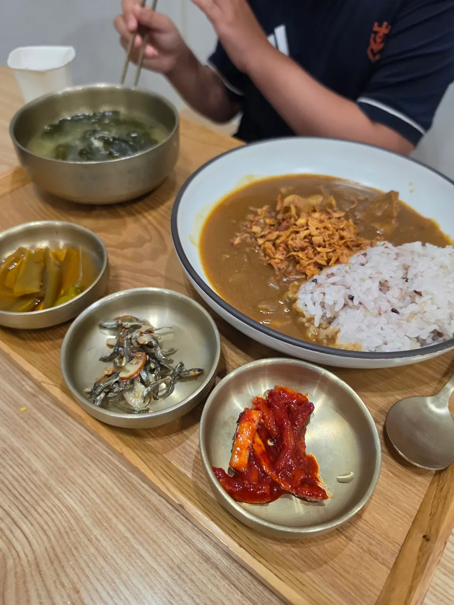 카페동이 카레라이스 한 접시