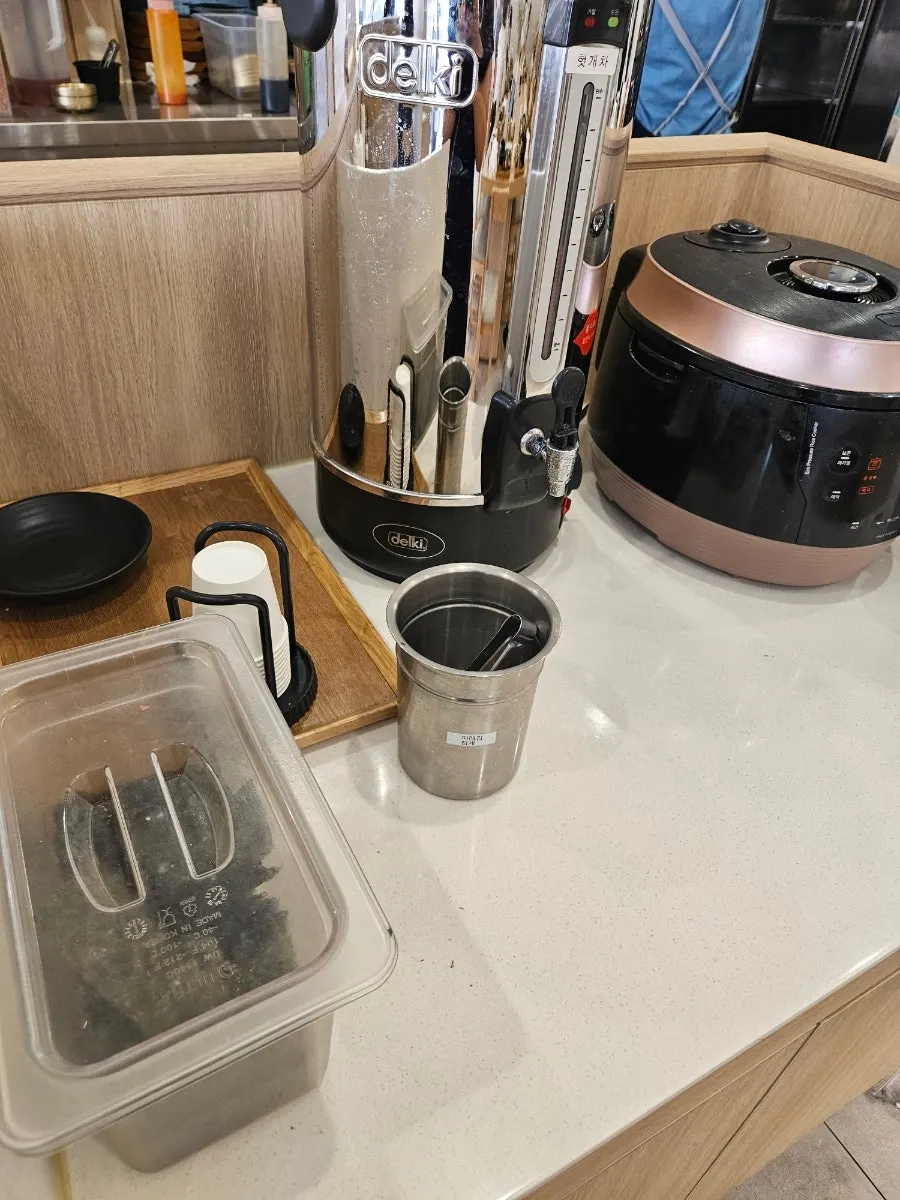 A cup of heotgae tea from the self-bar