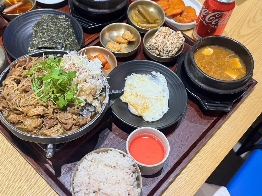 밥과 함께 먹는 매콤한 쭈꾸미볶음