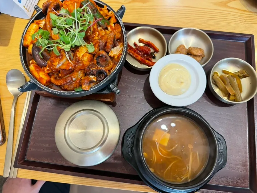 Birthday set with the complimentary mini tangsuyuk