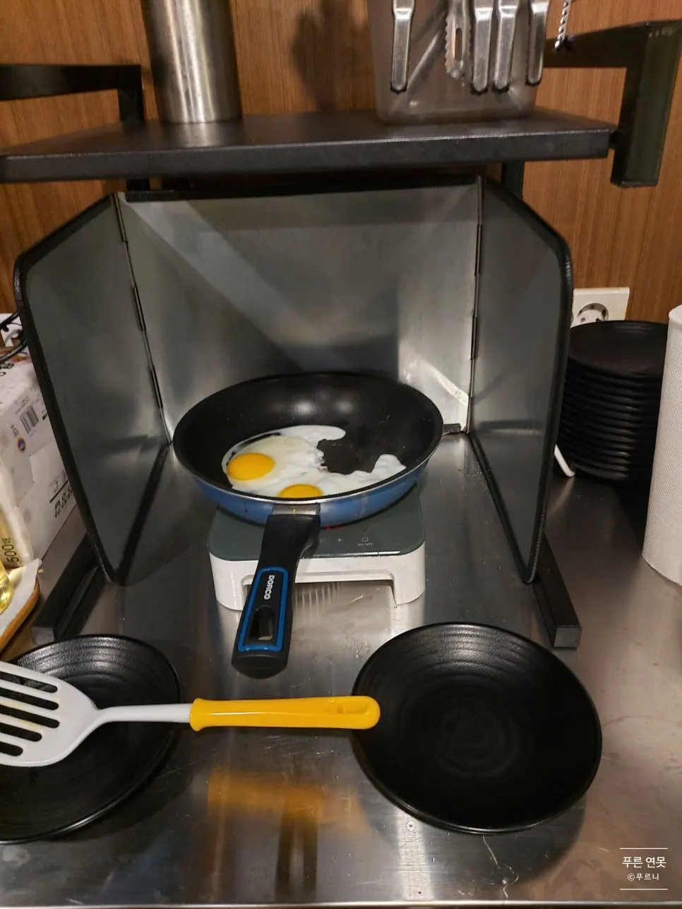 2nd floor egg self-bar